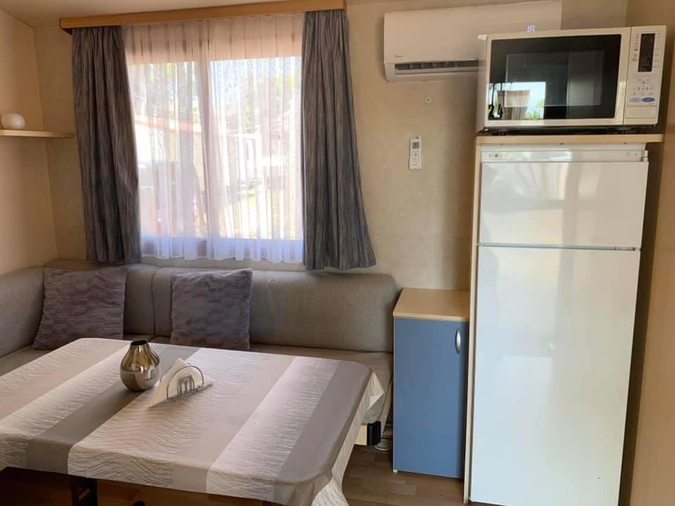 Coral Mobile Home Privlaka  Exterior photo